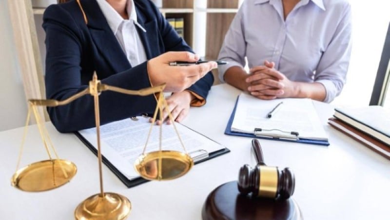 עורך דין נשק 